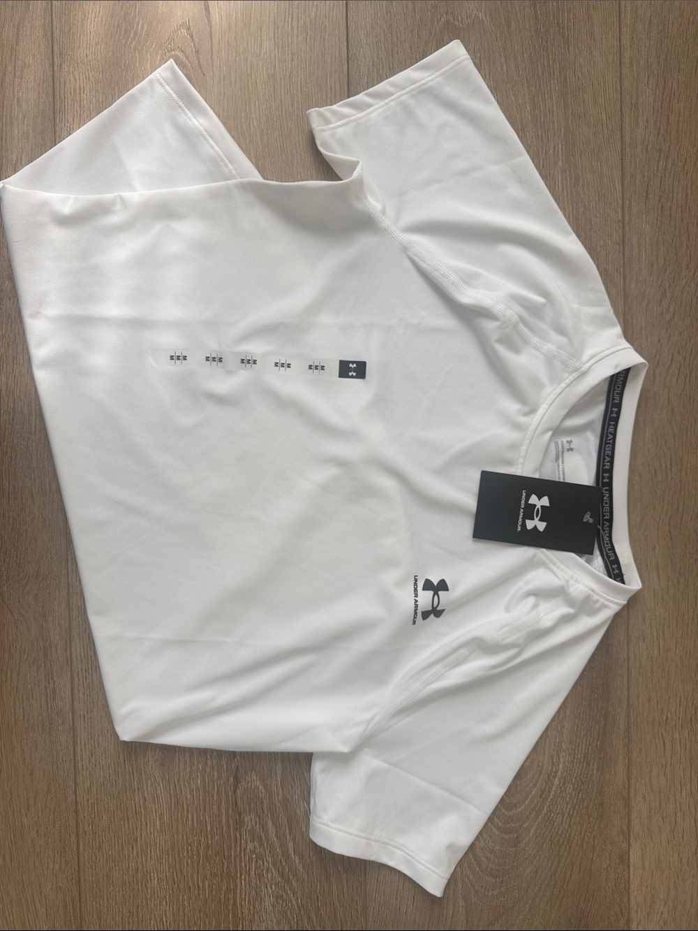 NWT Under Armour White Short Sleeve HeatGear Tee